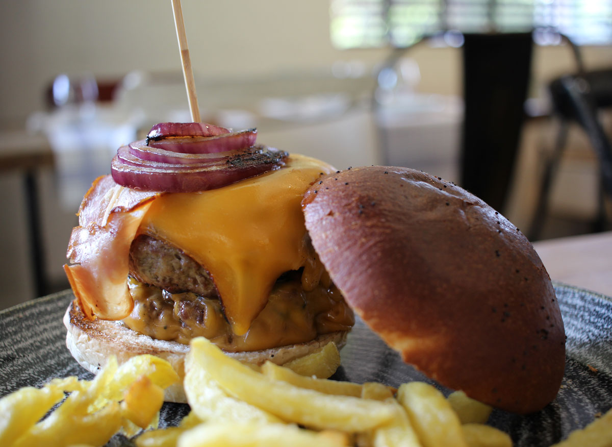 Cheese burger de Queen restaurante