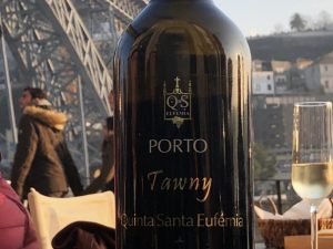 Qué ver en Oporto y dónde tomar un vino
