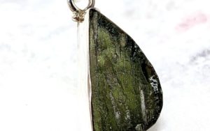 comprar piedra moldavita